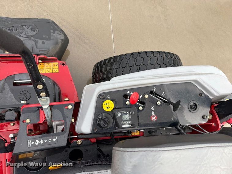 image for item EO8754 2015 eXmark Lazer Z ZTR lawn mower