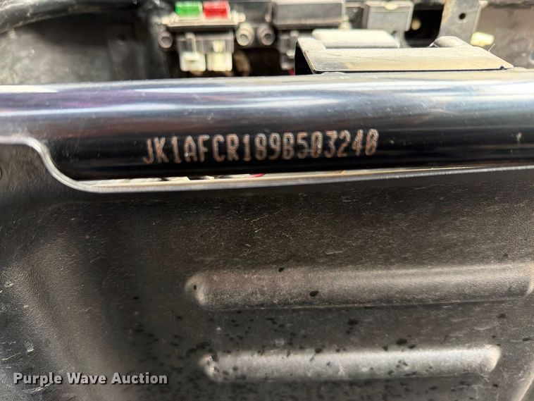 image for item EO8756 2009 Kawasaki Mule 4010 utility vehicle