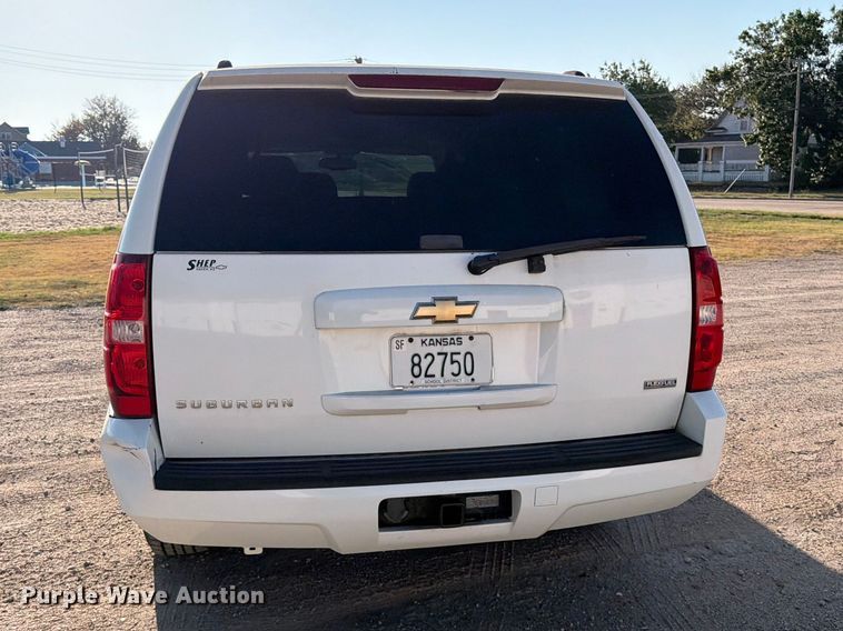 image for item EP7588 2007 Chevrolet Suburban 1500 SUV