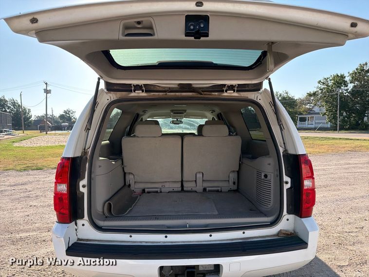 image for item EP7588 2007 Chevrolet Suburban 1500 SUV