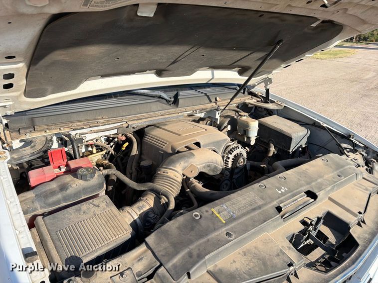 image for item EP7588 2007 Chevrolet Suburban 1500 SUV