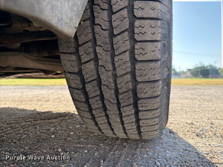 image for item EP7588 2007 Chevrolet Suburban 1500 SUV