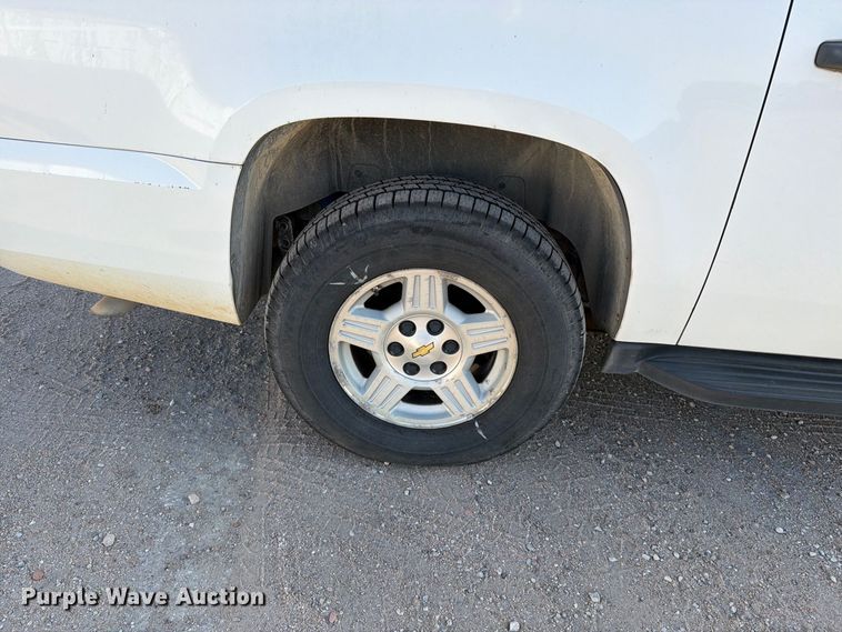image for item EP7588 2007 Chevrolet Suburban 1500 SUV