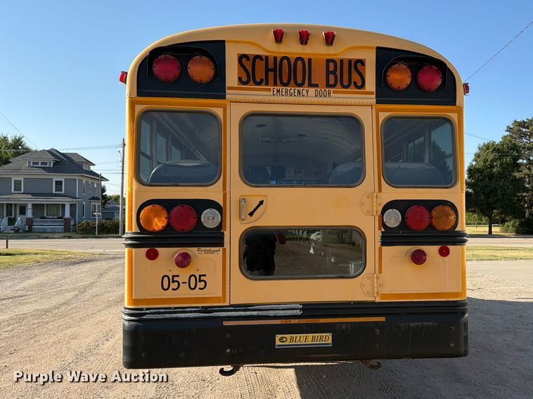 image for item EP7589 2006 Blue Bird school bus