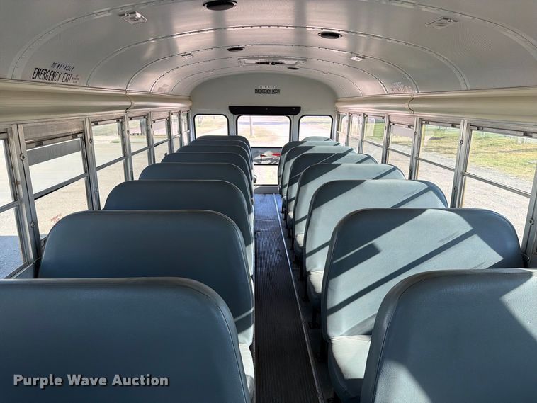 image for item EP7589 2006 Blue Bird school bus