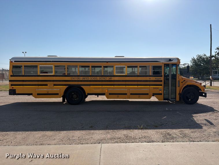 image for item EP7590 2004 Blue Bird school bus