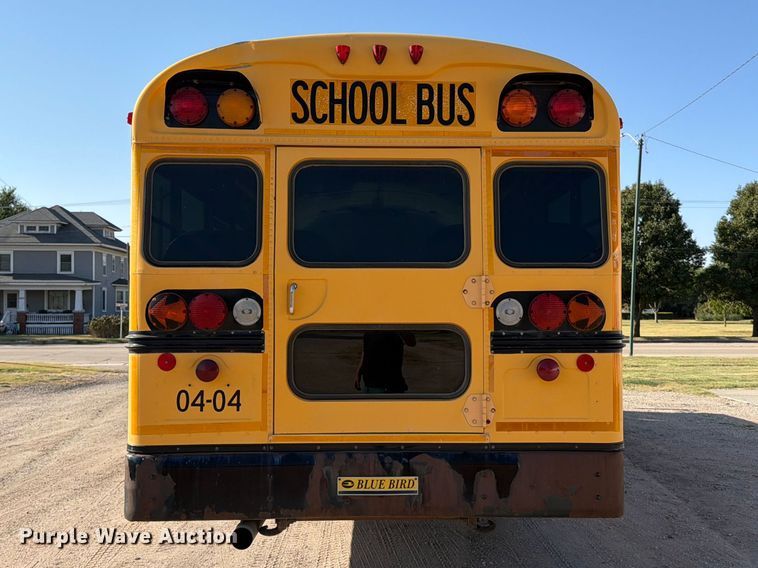 image for item EP7590 2004 Blue Bird school bus
