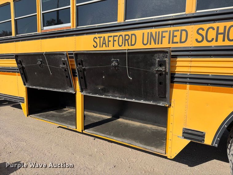 image for item EP7590 2004 Blue Bird school bus