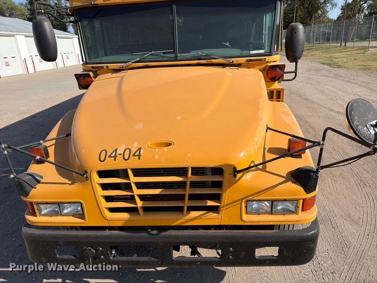 image for item EP7590 2004 Blue Bird school bus