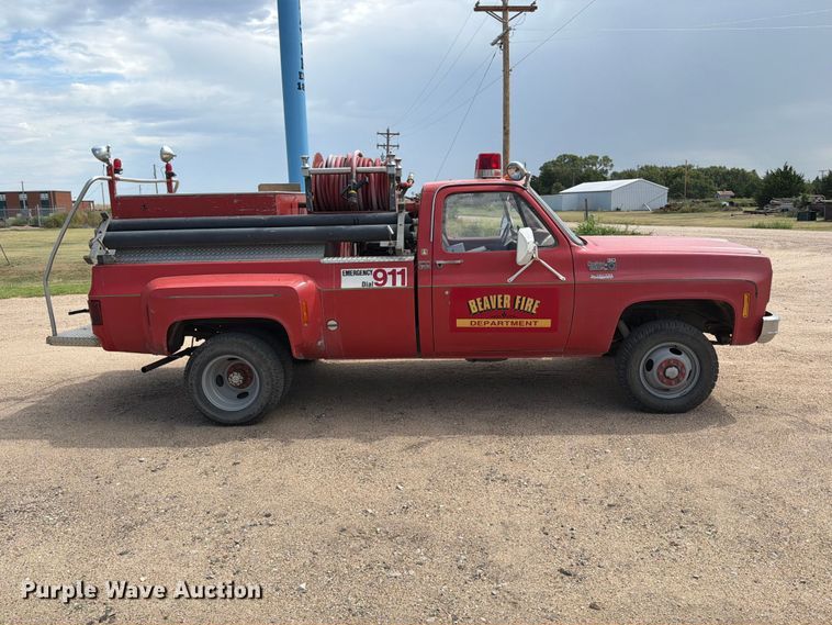 image for item EP7643 1977 Chevrolet Custom Deluxe 30 brush fire truck