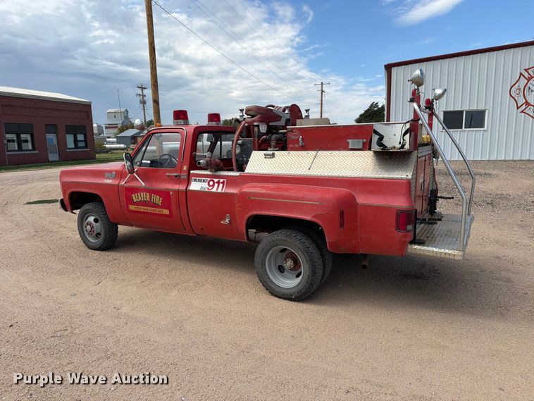 image for item EP7643 1977 Chevrolet Custom Deluxe 30 brush fire truck