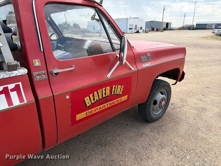 image for item EP7643 1977 Chevrolet Custom Deluxe 30 brush fire truck