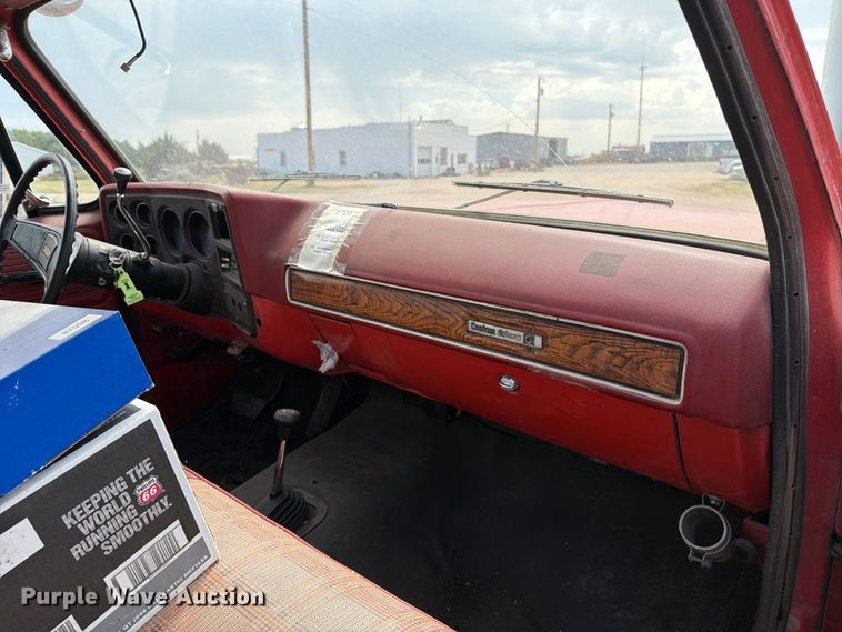 image for item EP7643 1977 Chevrolet Custom Deluxe 30 brush fire truck