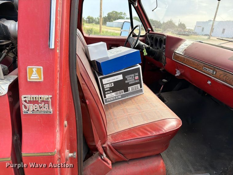 image for item EP7643 1977 Chevrolet Custom Deluxe 30 brush fire truck