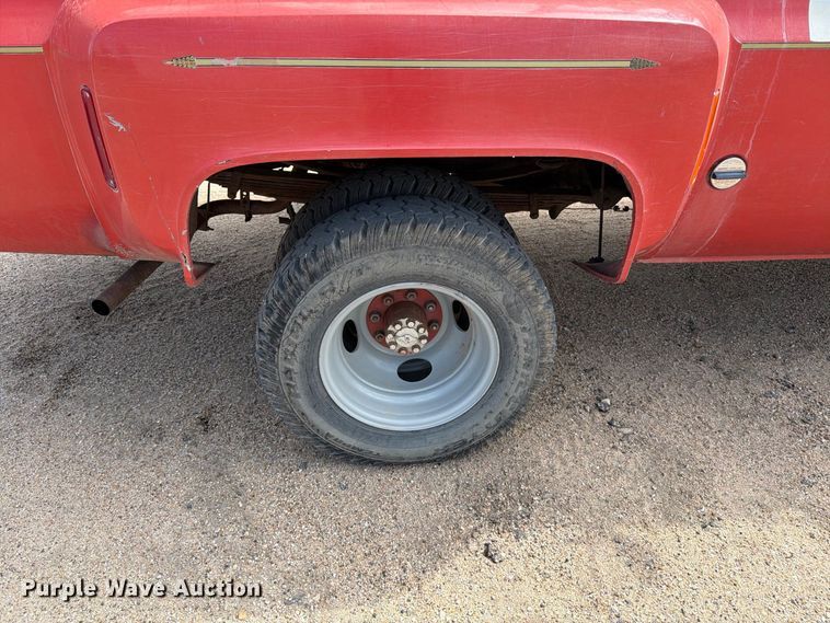 image for item EP7643 1977 Chevrolet Custom Deluxe 30 brush fire truck