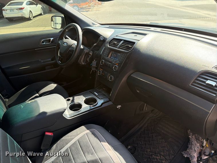image for item EP7678 2017 Ford Explorer Police Interceptor SUV