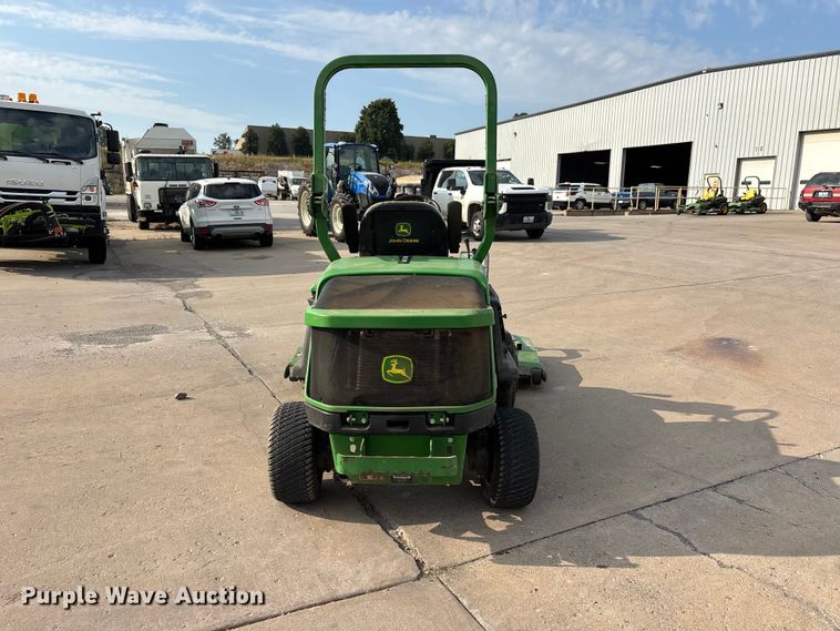 image for item ER3307 John Deere 1570 ZTR lawn mower
