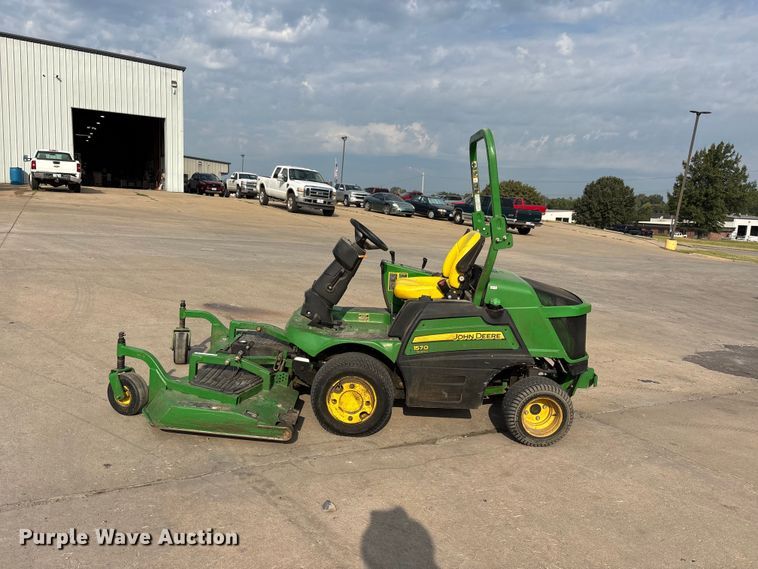 image for item ER3307 John Deere 1570 ZTR lawn mower