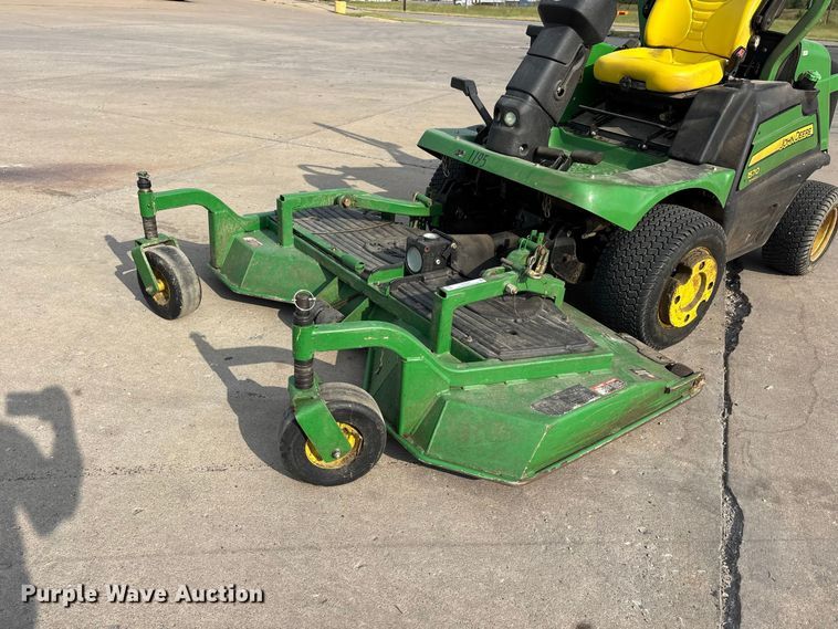 image for item ER3307 John Deere 1570 ZTR lawn mower