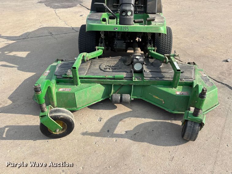 image for item ER3307 John Deere 1570 ZTR lawn mower