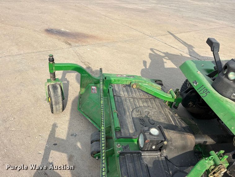 image for item ER3307 John Deere 1570 ZTR lawn mower