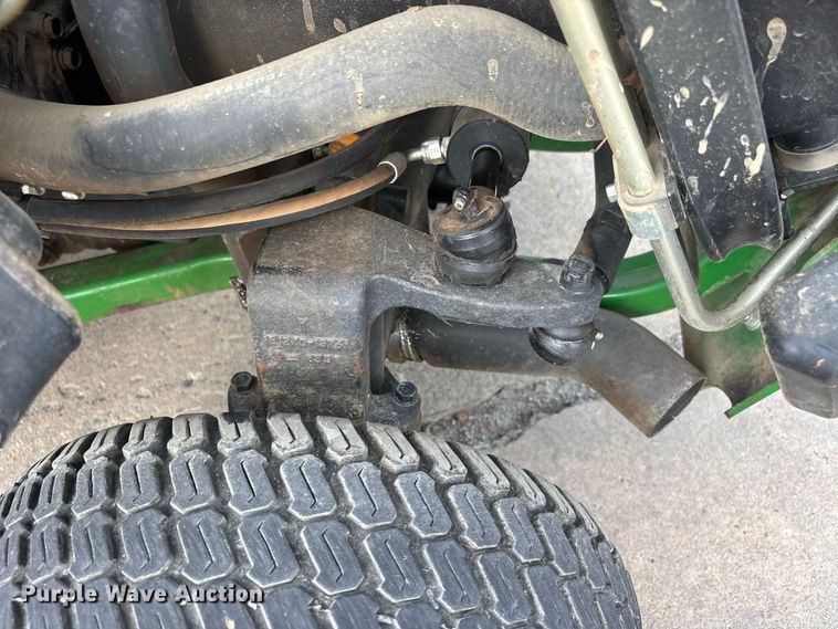 image for item ER3307 John Deere 1570 ZTR lawn mower