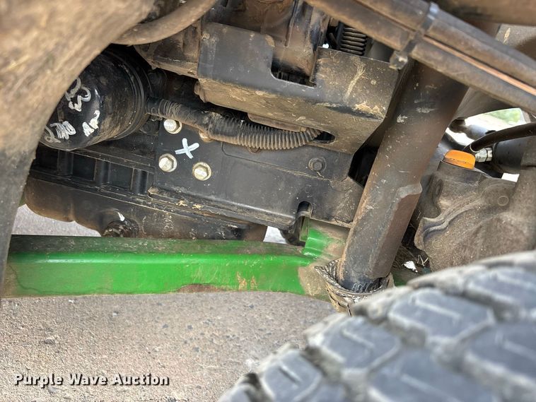 image for item ER3307 John Deere 1570 ZTR lawn mower