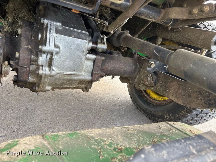 image for item ER3307 John Deere 1570 ZTR lawn mower
