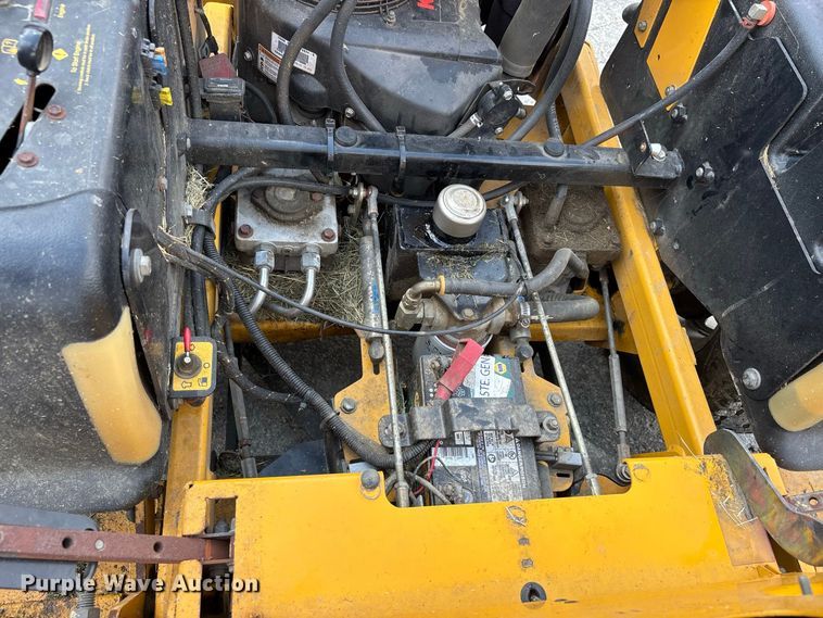 image for item ER3319 2005 Hustler Super Z ZTR lawn mower