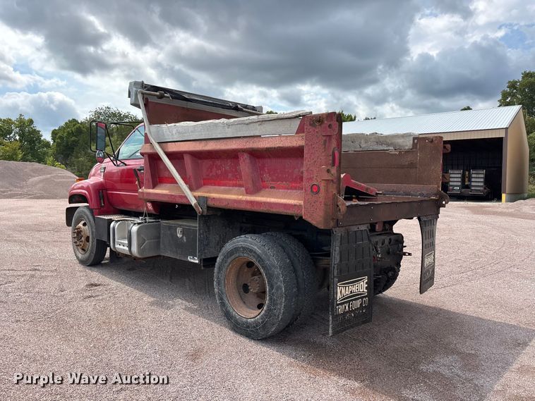 image for item ER3320 2000 Chevrolet C7 dump truck