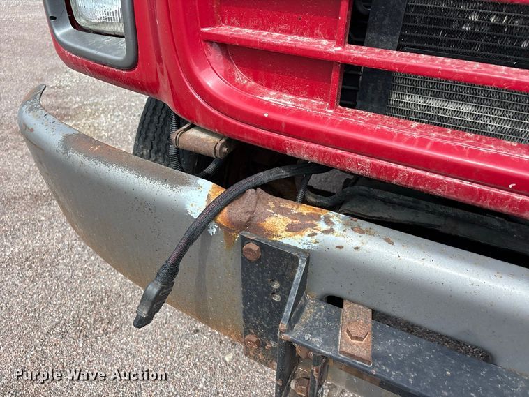 image for item ER3320 2000 Chevrolet C7 dump truck