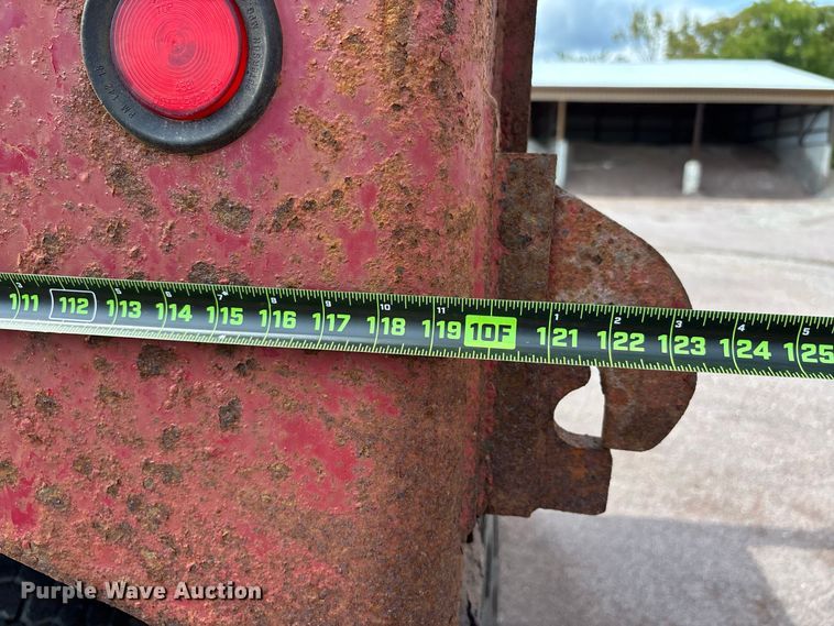 image for item ER3320 2000 Chevrolet C7 dump truck