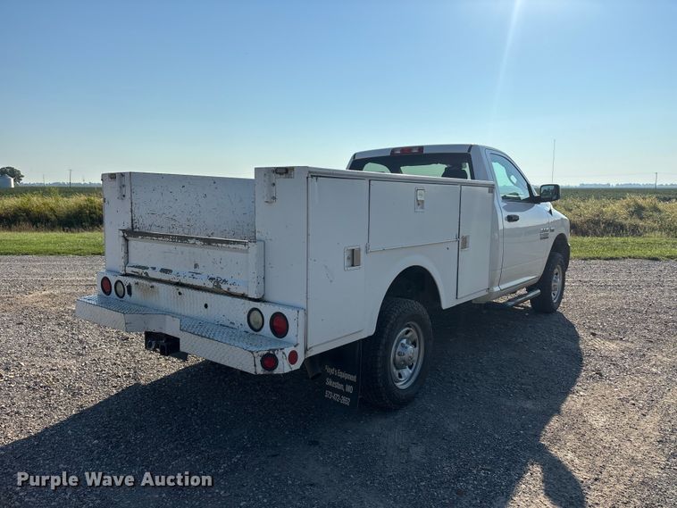 image for item ER3346 2018 RAM 2500 utility bed pickup truck