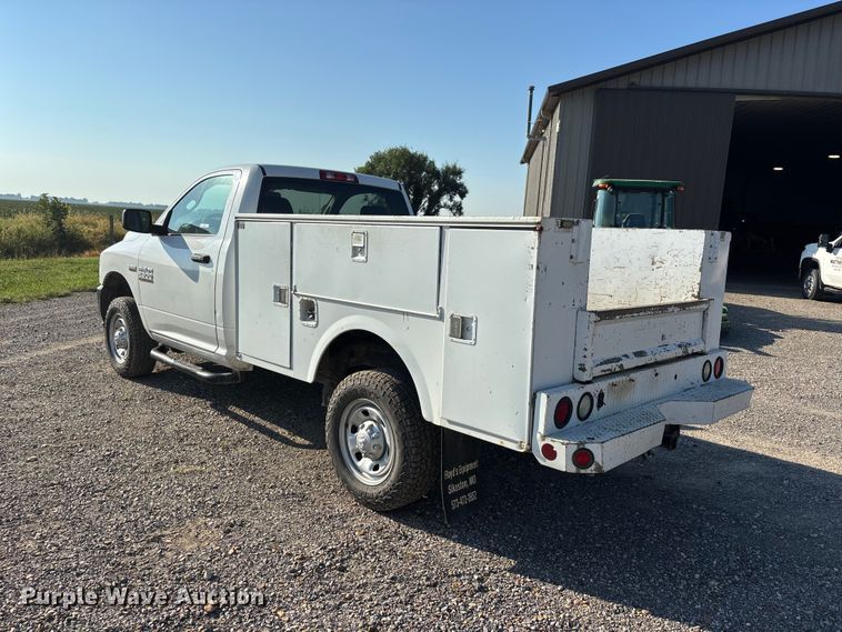 image for item ER3346 2018 RAM 2500 utility bed pickup truck