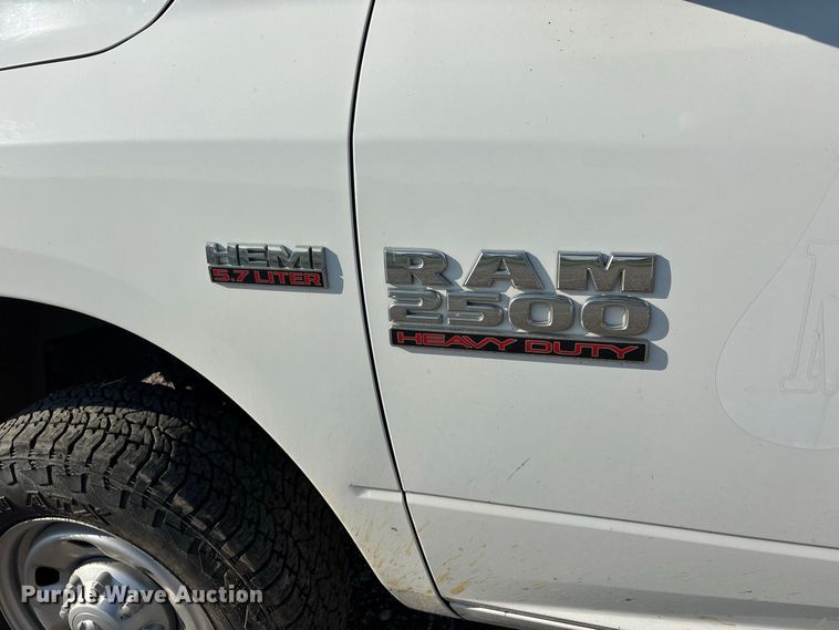 image for item ER3346 2018 RAM 2500 utility bed pickup truck