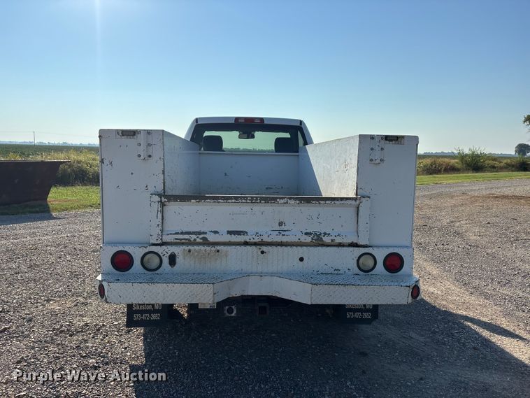image for item ER3346U 2018 RAM 2500 utility bed pickup truck