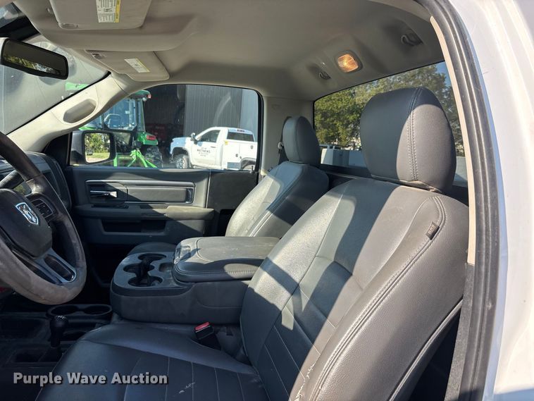 image for item ER3346U 2018 RAM 2500 utility bed pickup truck