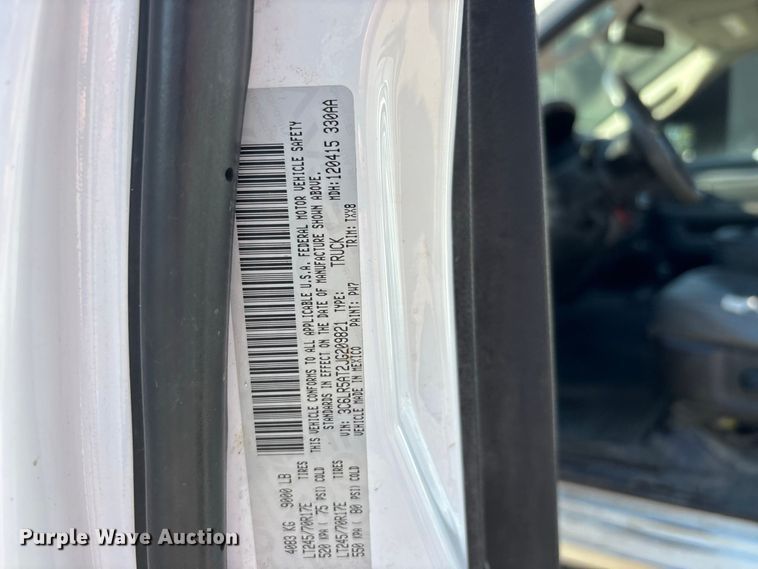 image for item ER3346U 2018 RAM 2500 utility bed pickup truck