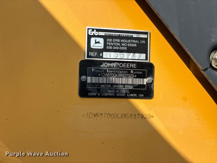 image for item ER3351 2011 John Deere 670G motor grader