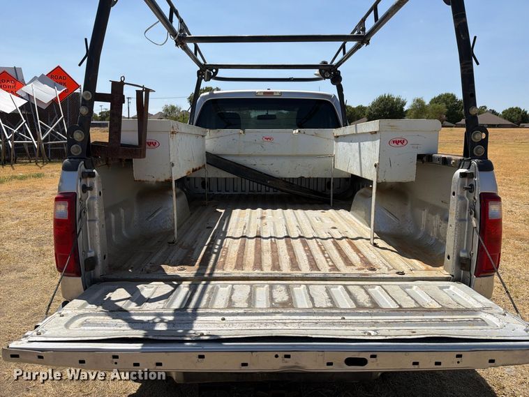 image for item ES8119 2015 Ford F250 Super Duty pickup truck