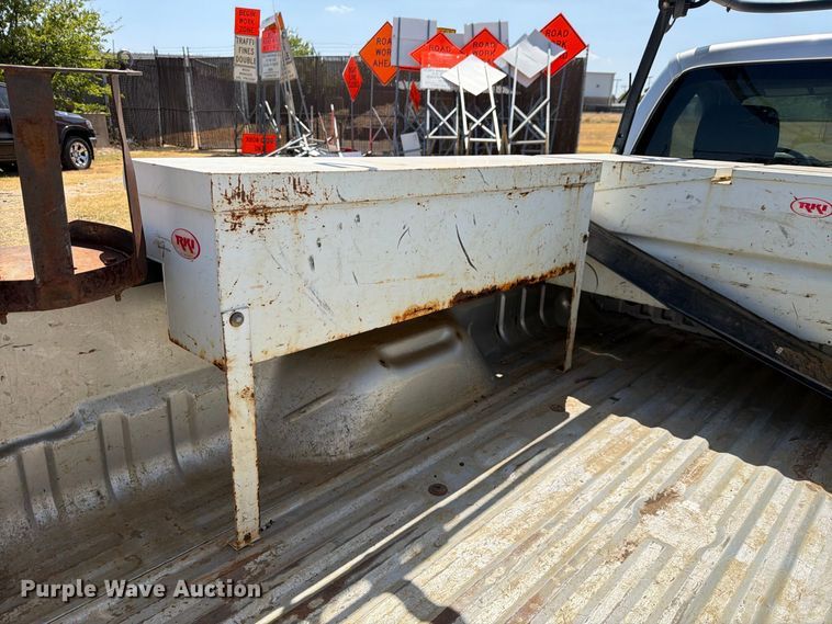 image for item ES8119 2015 Ford F250 Super Duty pickup truck