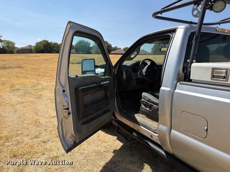 image for item ES8119 2015 Ford F250 Super Duty pickup truck