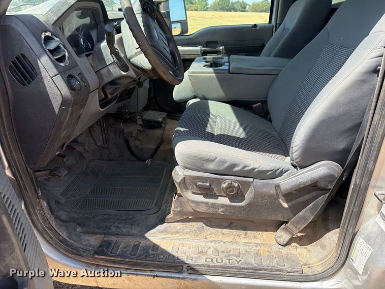 image for item ES8119 2015 Ford F250 Super Duty pickup truck