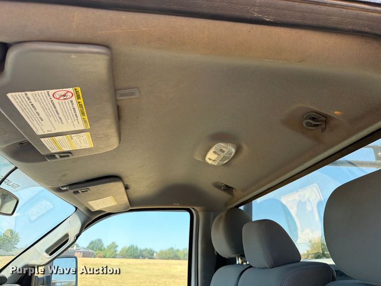image for item ES8119 2015 Ford F250 Super Duty pickup truck