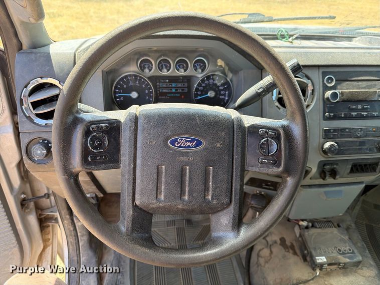 image for item ES8119 2015 Ford F250 Super Duty pickup truck