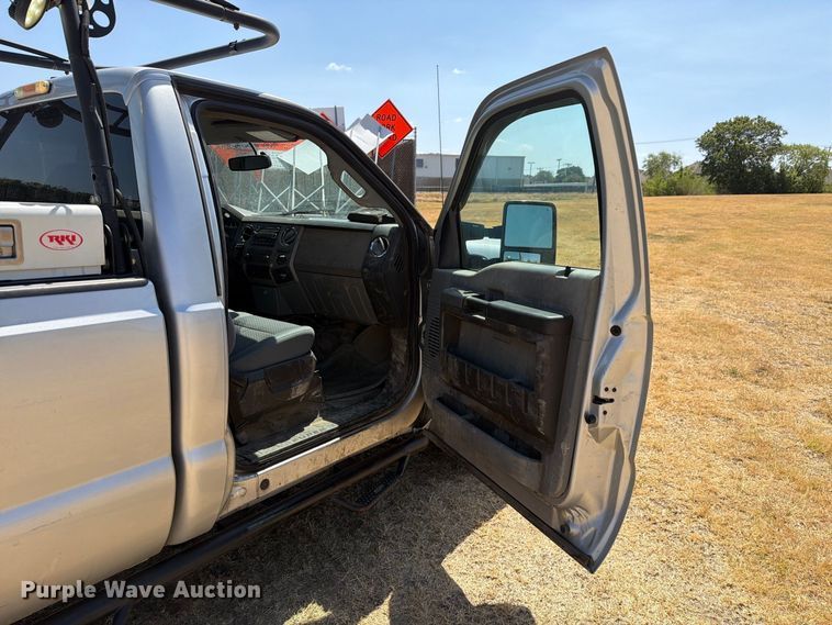 image for item ES8119 2015 Ford F250 Super Duty pickup truck