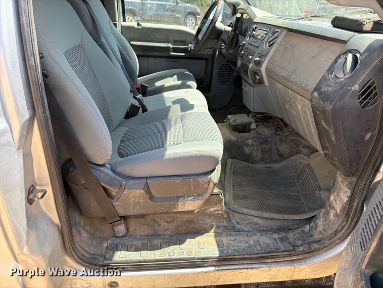 image for item ES8119 2015 Ford F250 Super Duty pickup truck