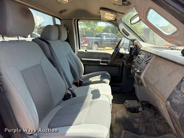 image for item ES8119 2015 Ford F250 Super Duty pickup truck