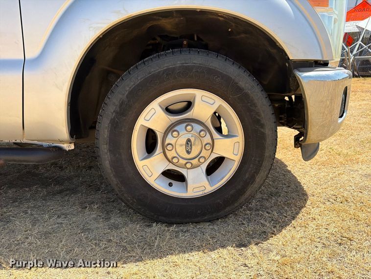 image for item ES8119 2015 Ford F250 Super Duty pickup truck
