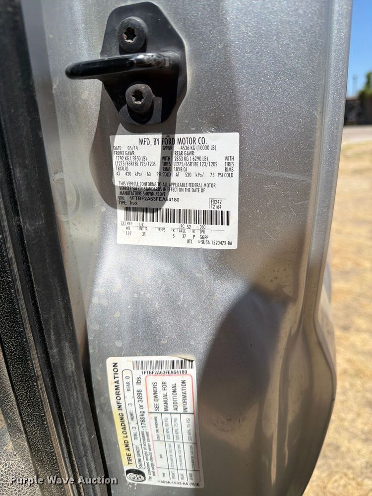 image for item ES8119 2015 Ford F250 Super Duty pickup truck